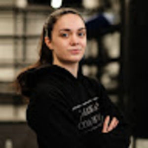 Meet your Posher, Annie-pier